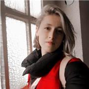 Soy una profesional muy organizada, a la cual le gusta enseñar así como aprender día a día en su trabajo. Me gustaría dar apoyo en niveles de secundaria.